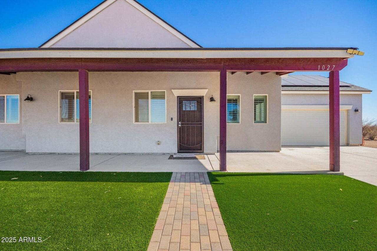 1027 N 360th Ave - Photo 6 of 31