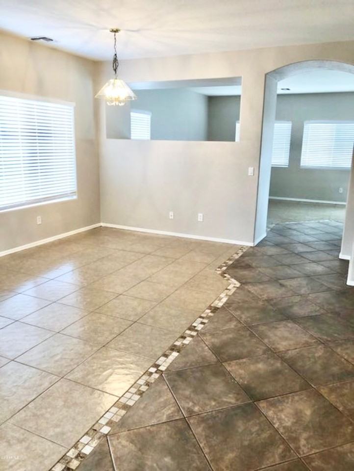 12351 W Sherman St - Photo 3 of 25