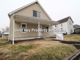 featured image of 1524 W 6th St