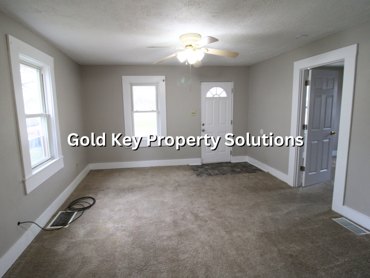 1524 W 6th St - Photo 6 of 22