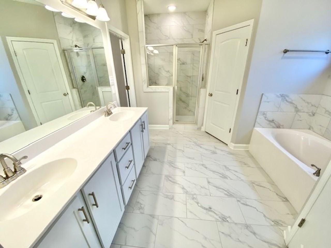 5441 Lakeside Cv - Photo 6 of 12