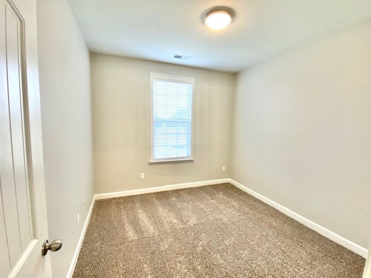 5441 Lakeside Cv - Photo 7 of 12