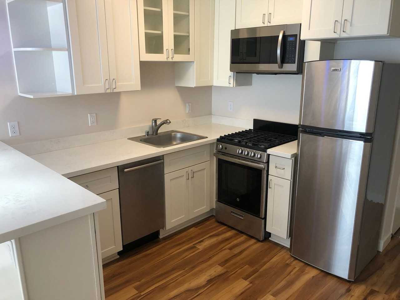 101 Broderick St #301 - Photo 5 of 18