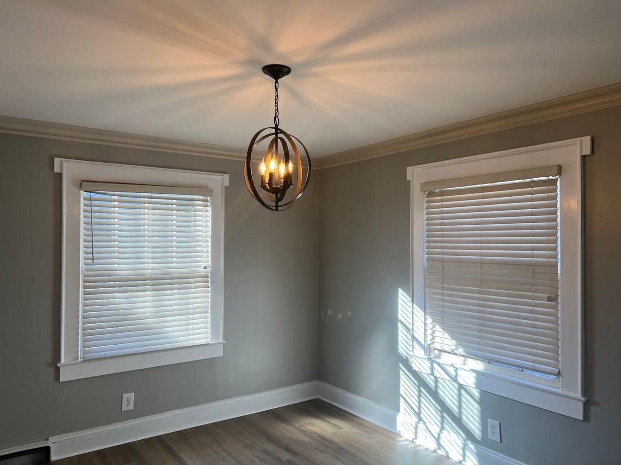 403 Woodside Dr - Photo 4 of 17