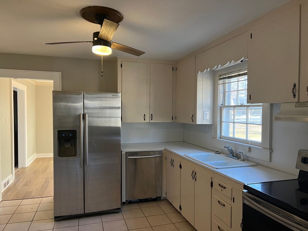 403 Woodside Dr - Photo 5 of 17