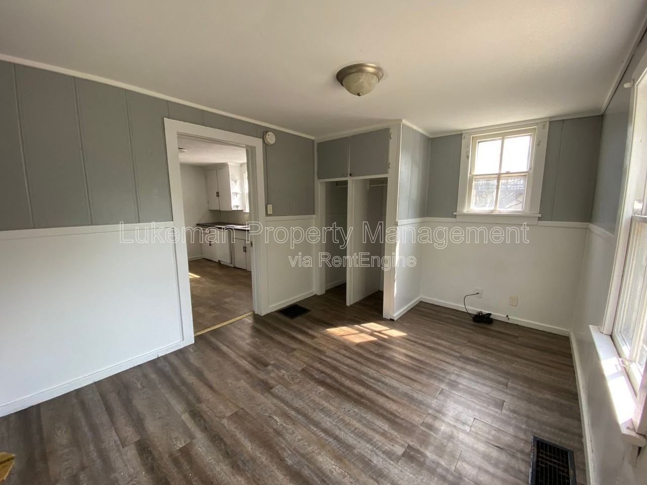 827 W Cedar St - Photo 3 of 22