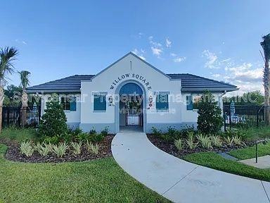 1591 Cassius St - Photo 2 of 18