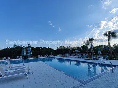 1591 Cassius St - Photo 4 of 18