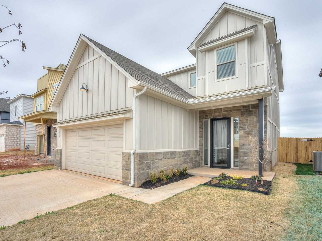 2537 Nw 129th St - Photo 4 of 42