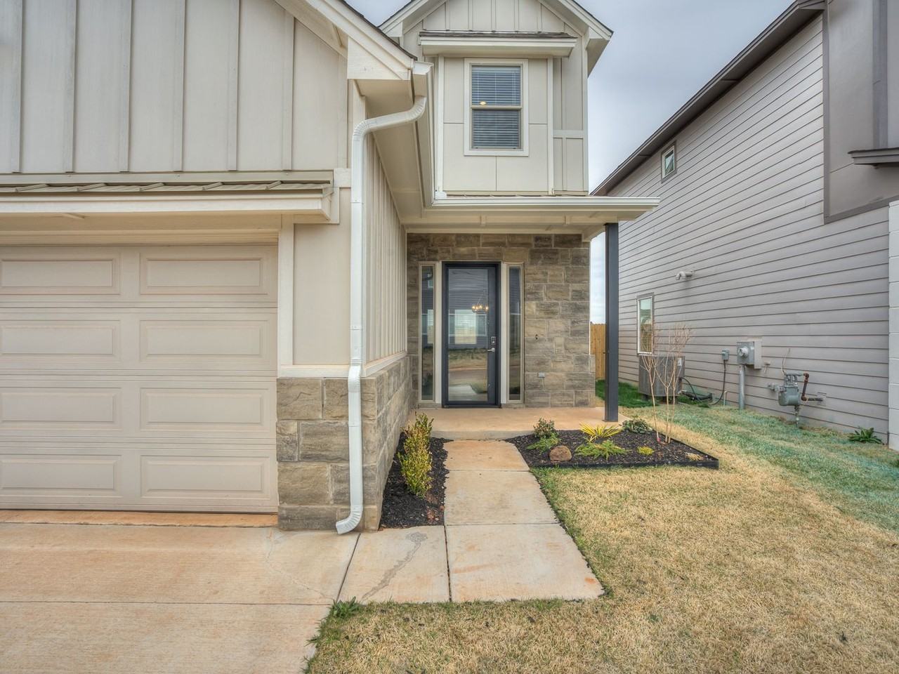 2537 Nw 129th St - Photo 5 of 42