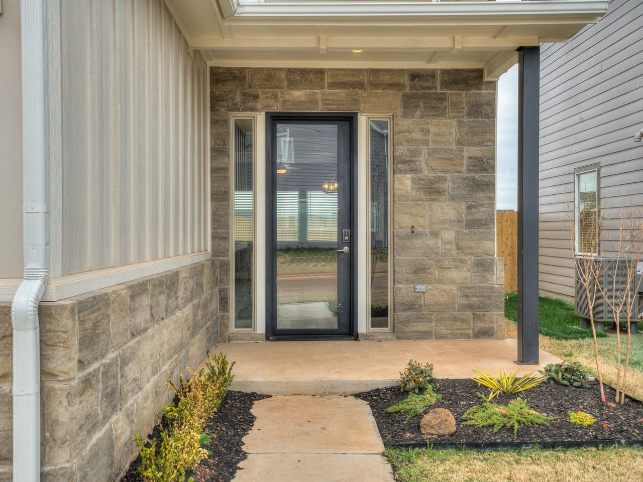 2537 Nw 129th St - Photo 6 of 42