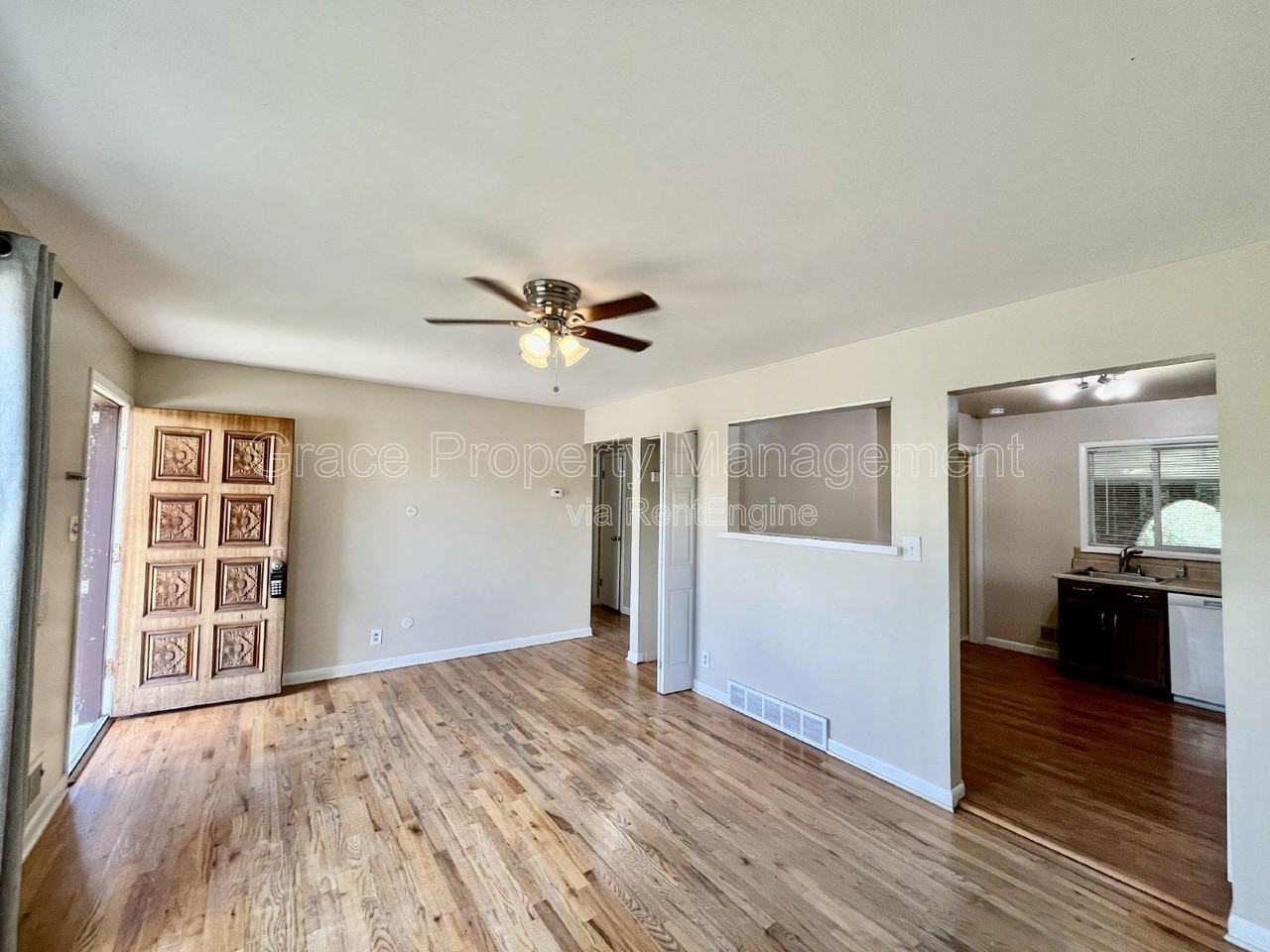 10758 Ogden St - Photo 3 of 20