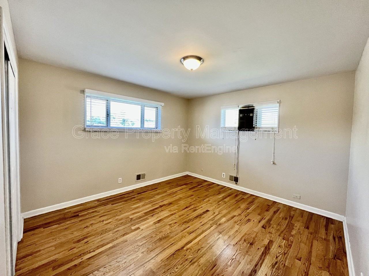 10758 Ogden St - Photo 6 of 20