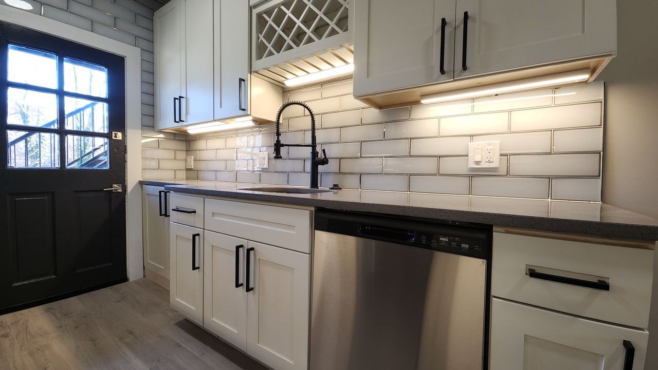 6639 Alamo Ave - Photo 2 of 12