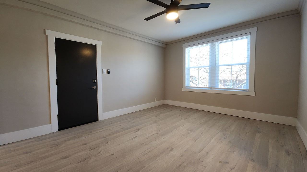 6639 Alamo Ave - Photo 6 of 12