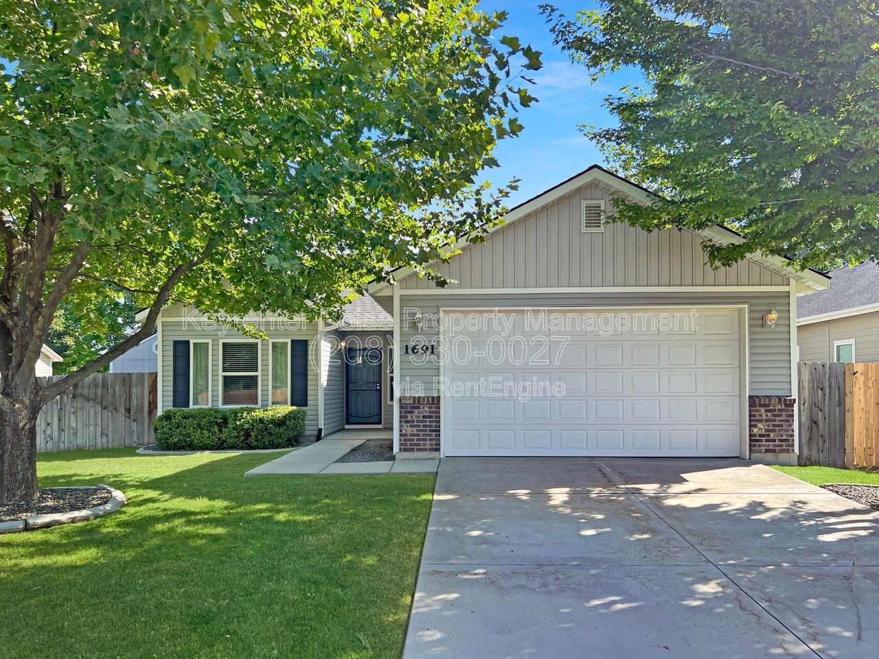 1691 E Daulby St - Photo 2 of 19