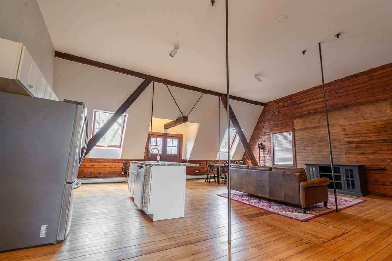 259 Norwood Ave - Photo 5 of 13