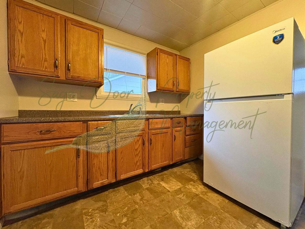 1915 S Arlington Ave - Photo 7 of 18