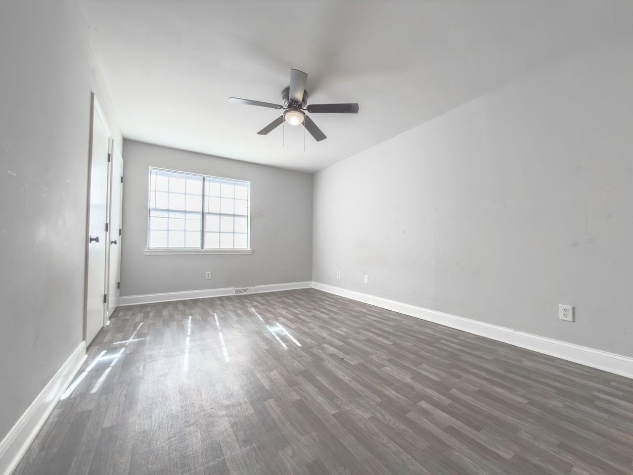 2324 Applebee Way - Photo 3 of 18