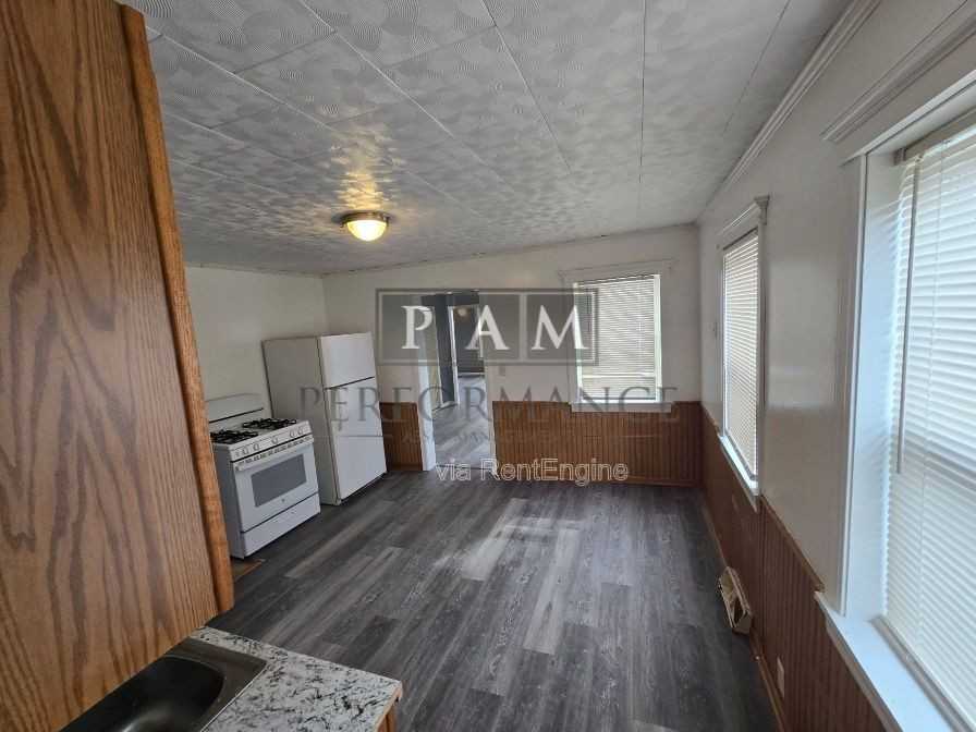 1208 59th St - Photo 3 of 12