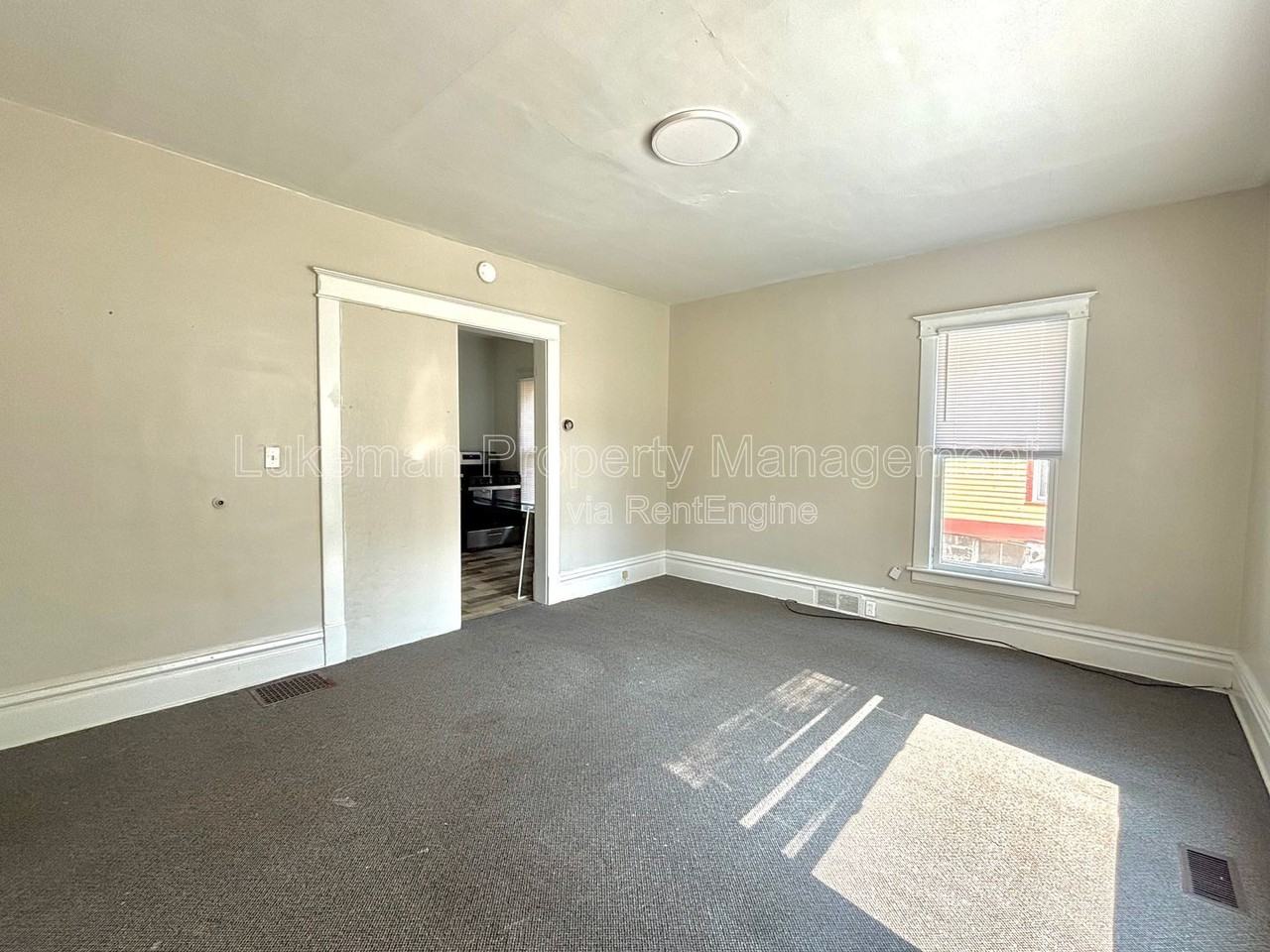 530 Locust St #1 - Photo 2 of 6