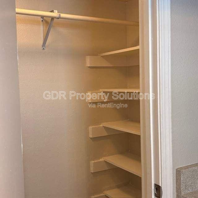 702 Fruit Ave Nw - Photo 6 of 17