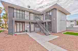 featured image of 3381 Athens St