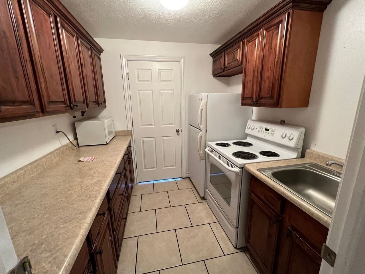 163 E College Ave - Photo 5 of 9