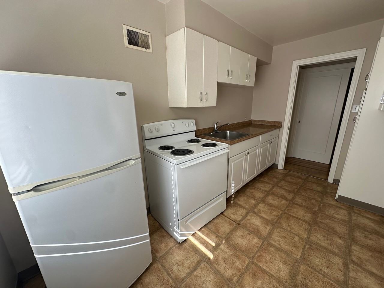 3400 Sigg Dr #4 - Photo 2 of 28