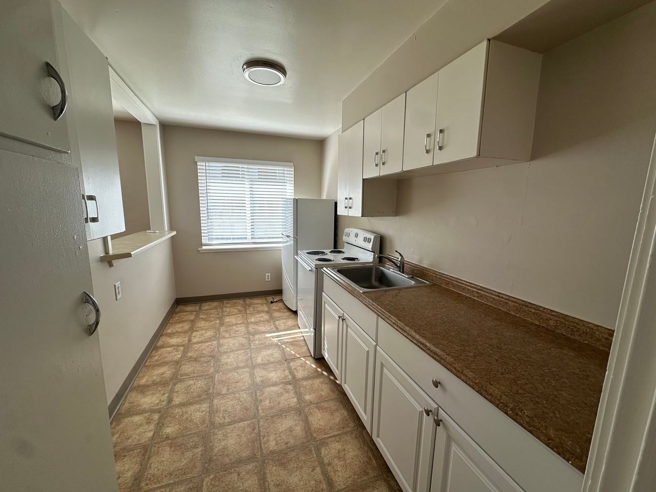 3400 Sigg Dr #4 - Photo 3 of 28