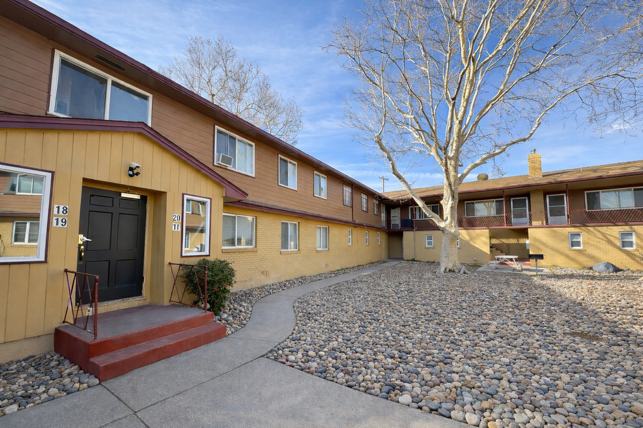 3400 Sigg Dr #4 - Photo 7 of 28