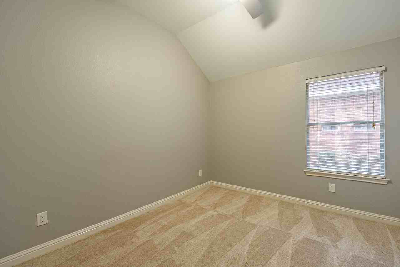 10120 Big Thicket Dr - Photo 5 of 27