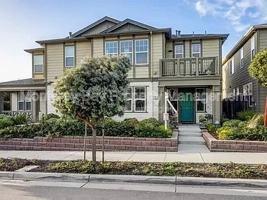 featured image of 211 9th St