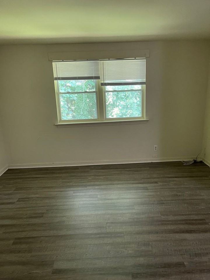 2002 Warren Ave #F - Photo 5 of 7