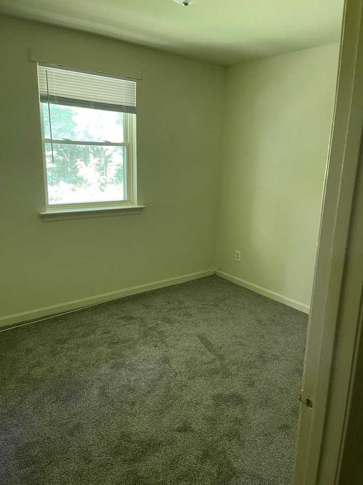 2002 Warren Ave #F - Photo 6 of 7