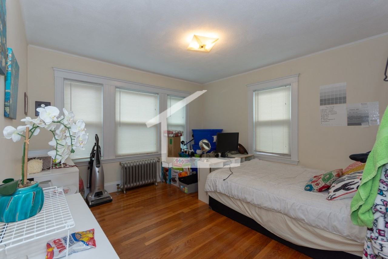 64 Greycliff Rd - Photo 7 of 10