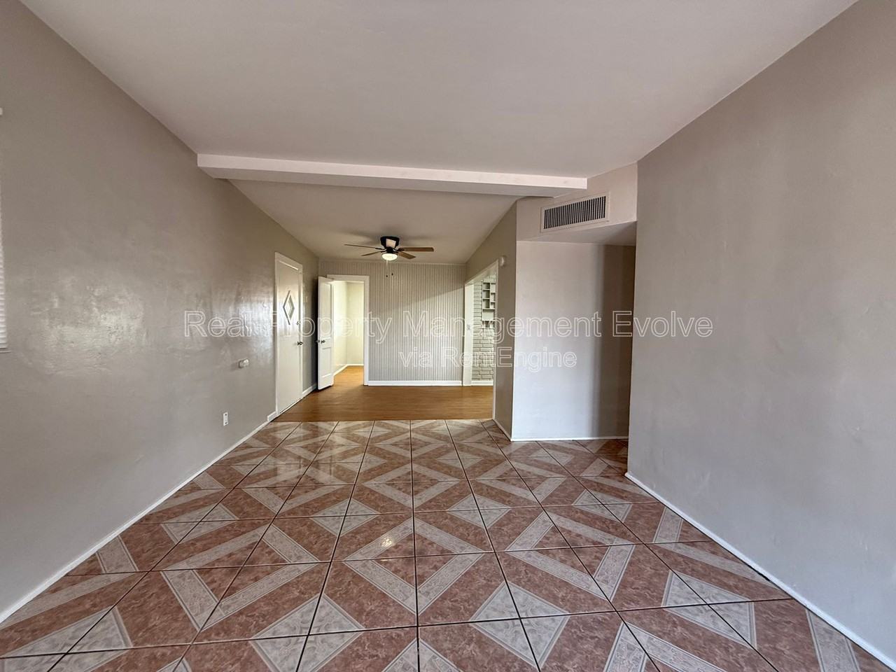 4141 N 29th Ave - Photo 3 of 29