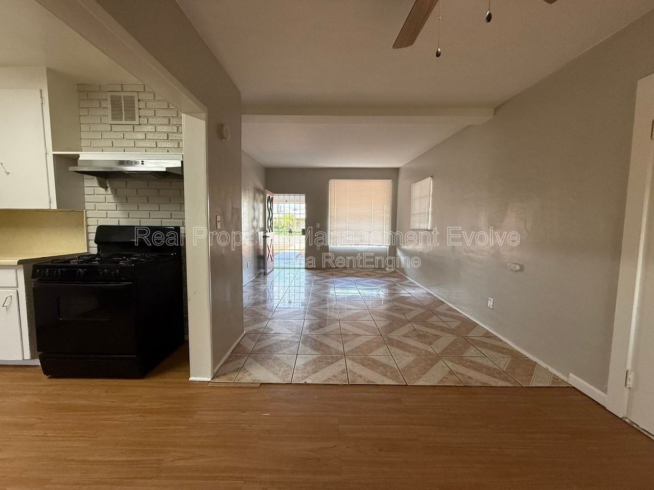 4141 N 29th Ave - Photo 5 of 29