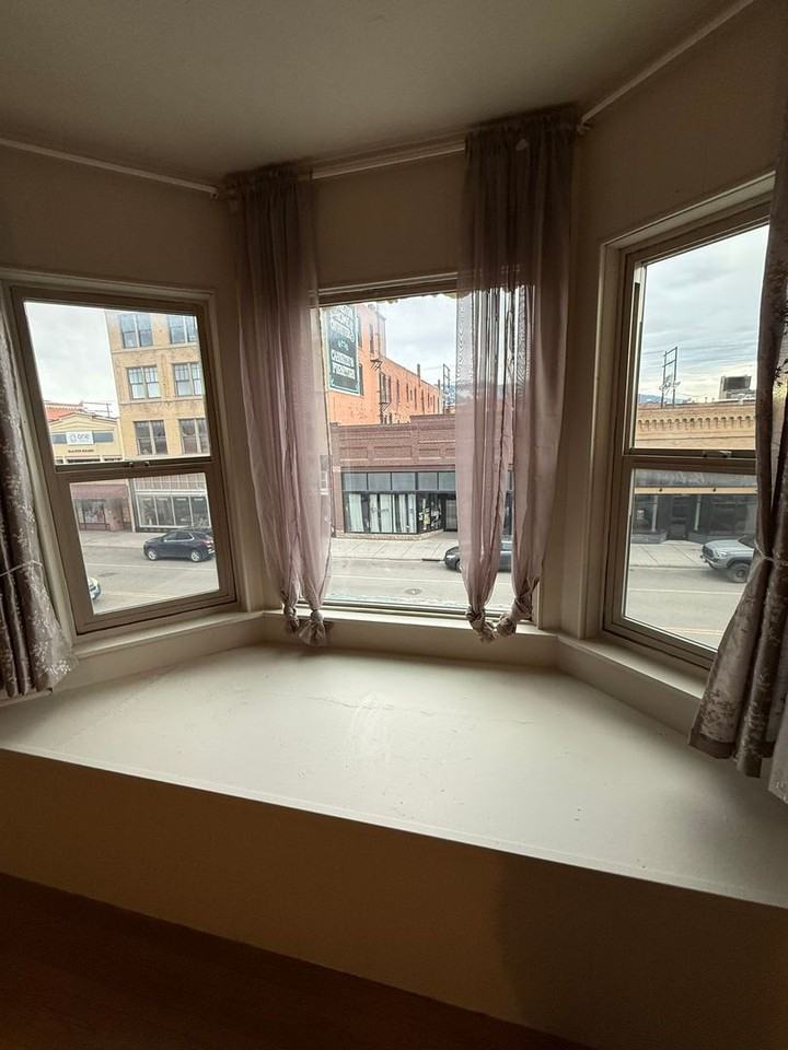 117 S Main St - Photo 6 of 12