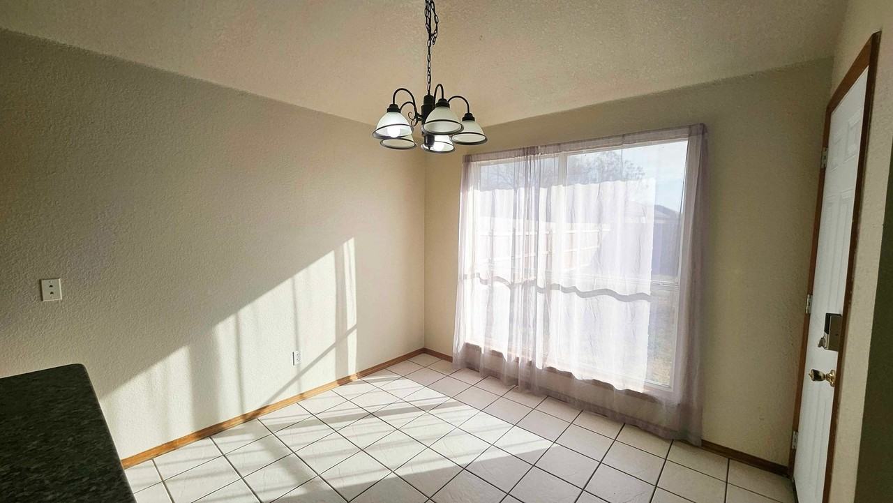 4117 Gyrfalcon Dr - Photo 6 of 29