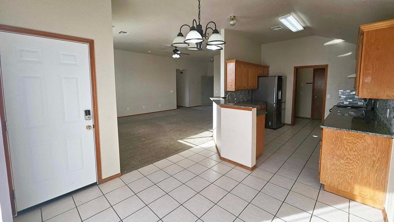 4117 Gyrfalcon Dr - Photo 7 of 29