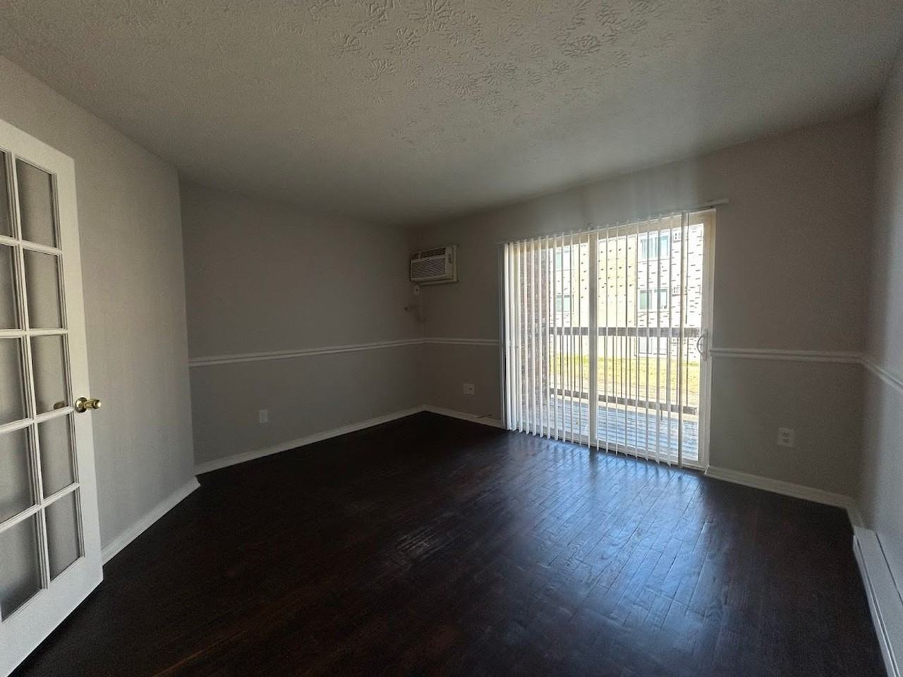 6217 Roxbury St #17 - Photo 3 of 21