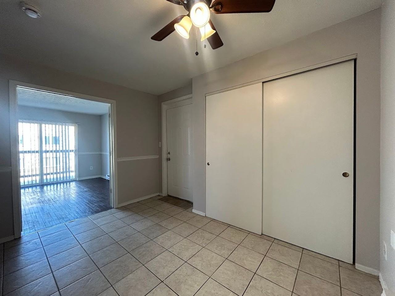 6217 Roxbury St #17 - Photo 4 of 21