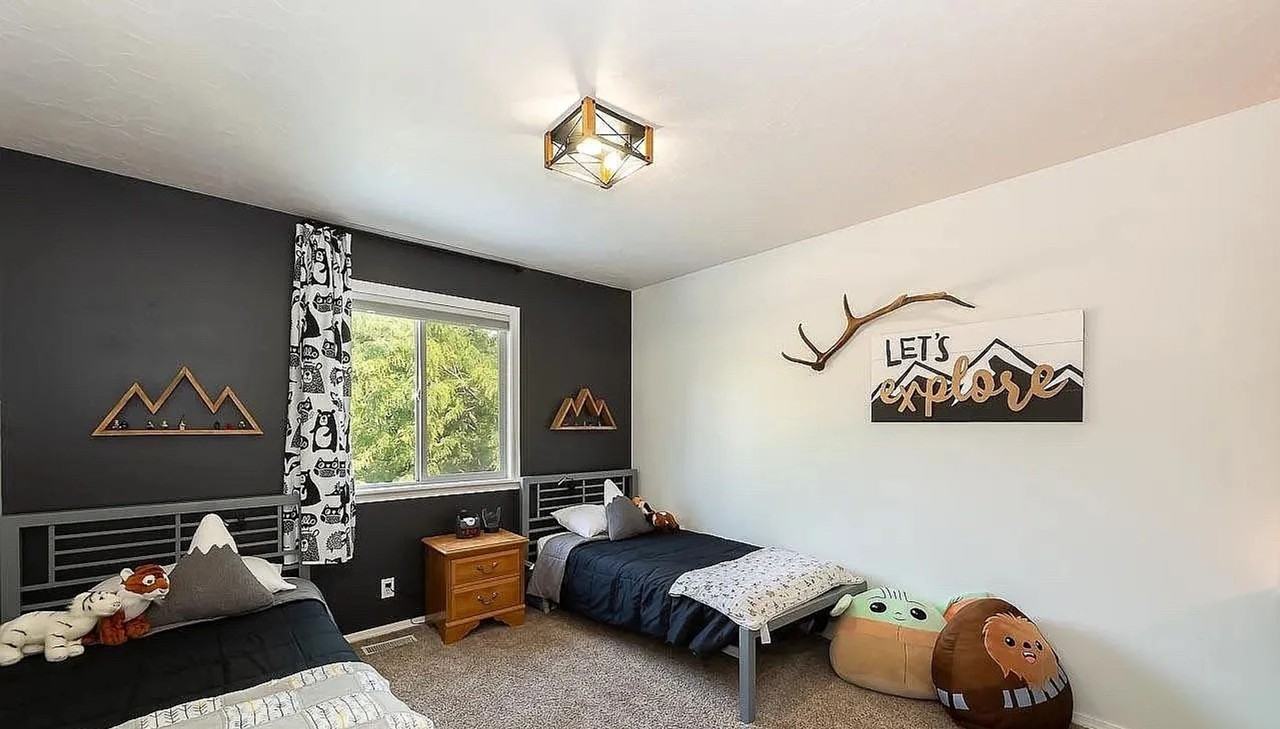 6145 N Bellecreek Ave - Photo 6 of 13