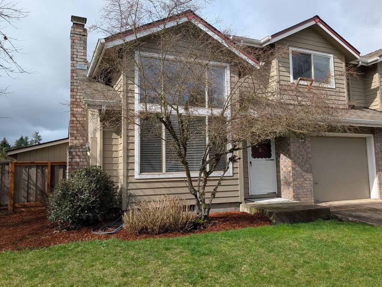 172 62nd Pl - Photo 2 of 24