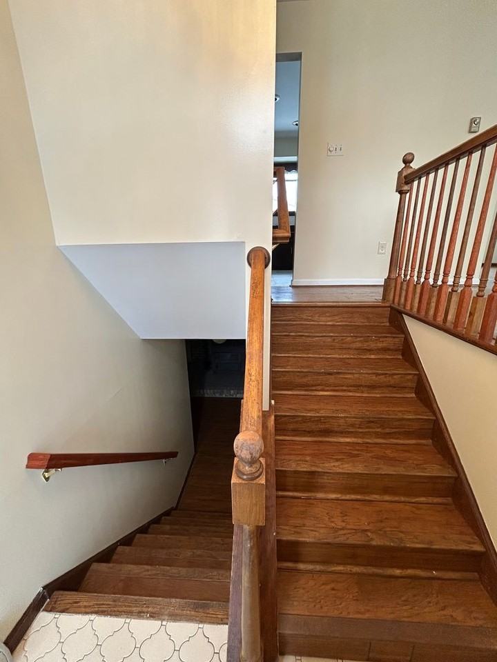 109 Berwick Dr - Photo 2 of 30