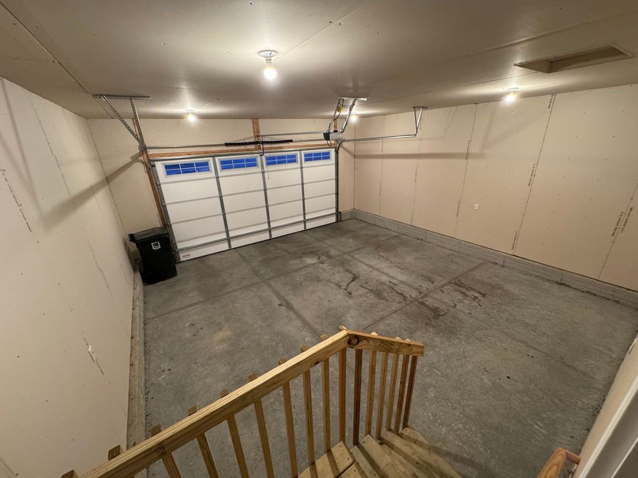 929 W 1st St - Photo 2 of 16