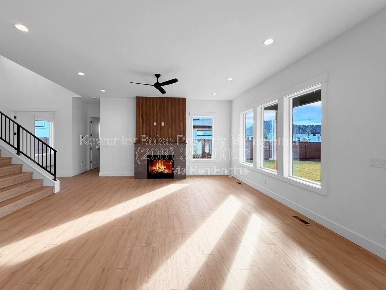 891 N Gracie Ave - Photo 6 of 19
