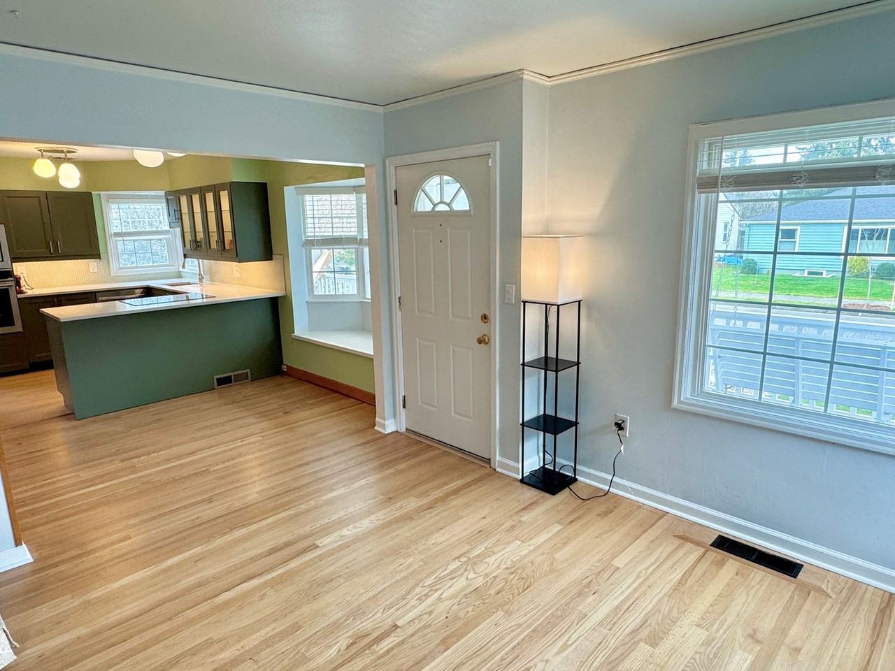 4912 N Yale St - Photo 2 of 26