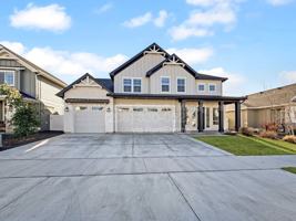 featured image of 7773 W Cardinal Dr